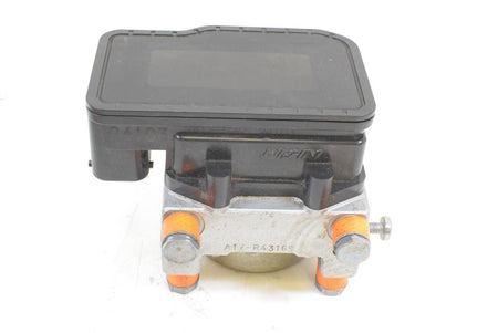 2013 Triumph Speed Triple 1050 R Abs Brake Pump Module T2024104 {{ shop.shopifyCountryName }} - Mototech271