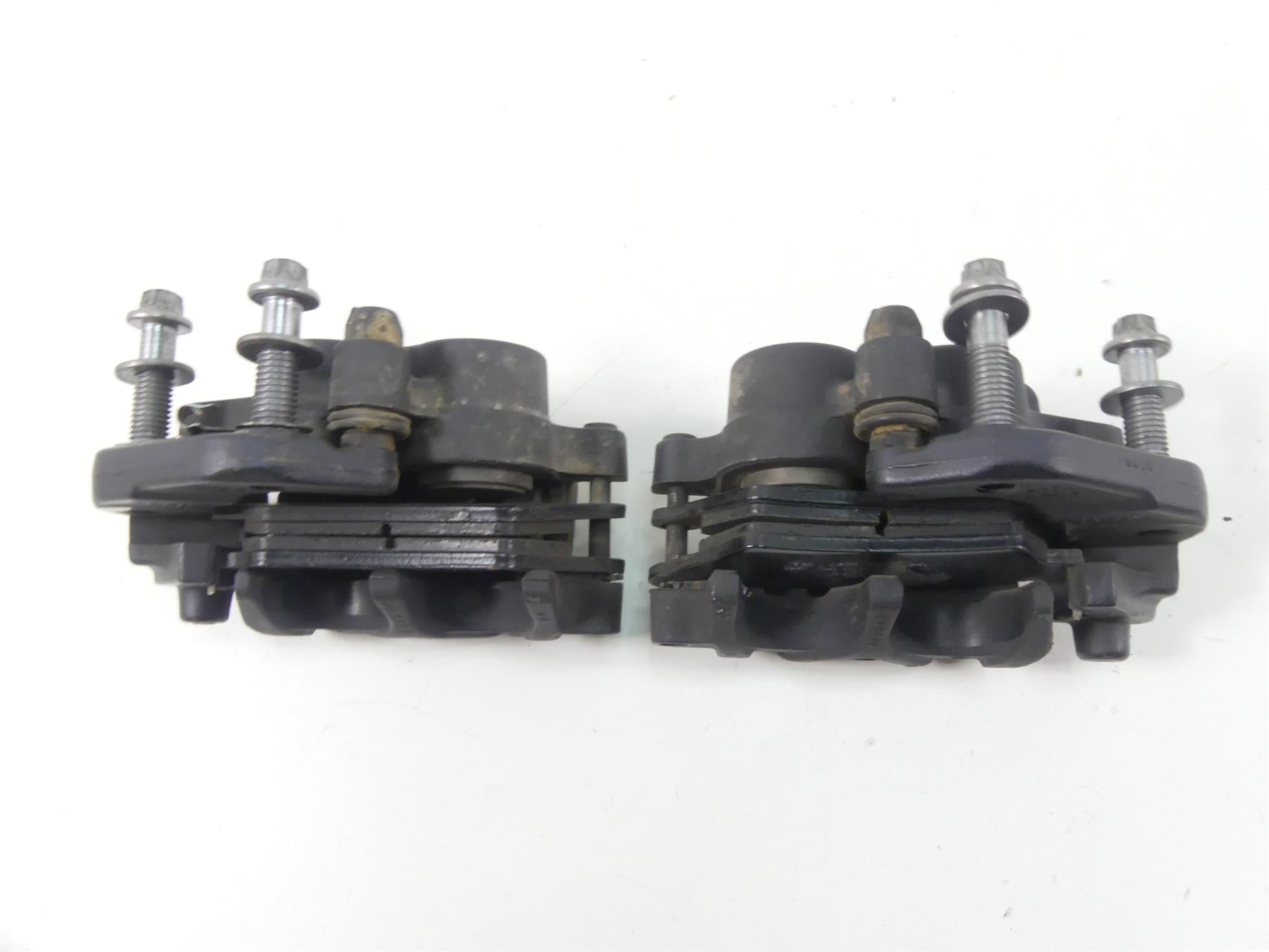 2017 BMW F800GS K72 Front Brembo Brake Caliper Set 34117716715 34117716716 {{ shop.shopifyCountryName }} - Mototech271