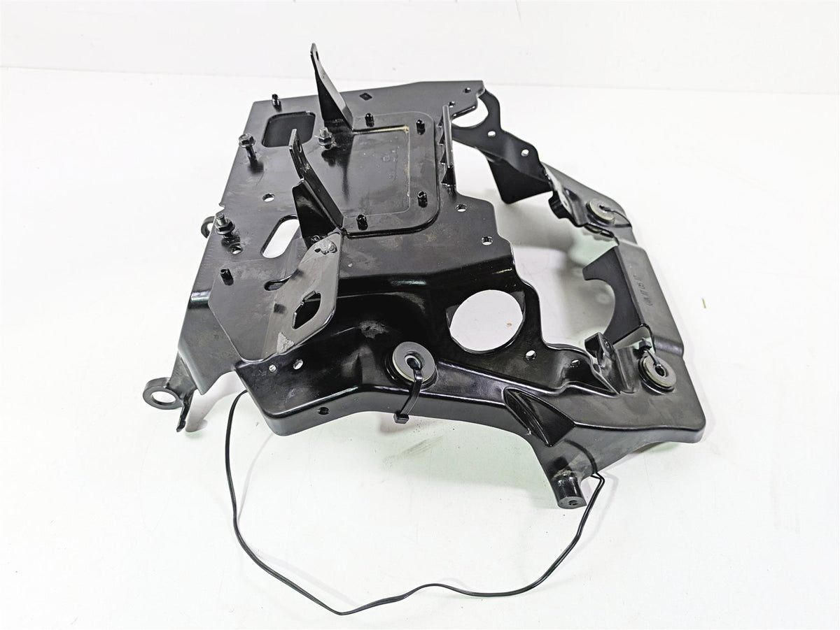 2017 Indian Chieftain Limited Front Fairing Stay Holder Carrier 1022608 {{ shop.shopifyCountryName }} - Mototech271