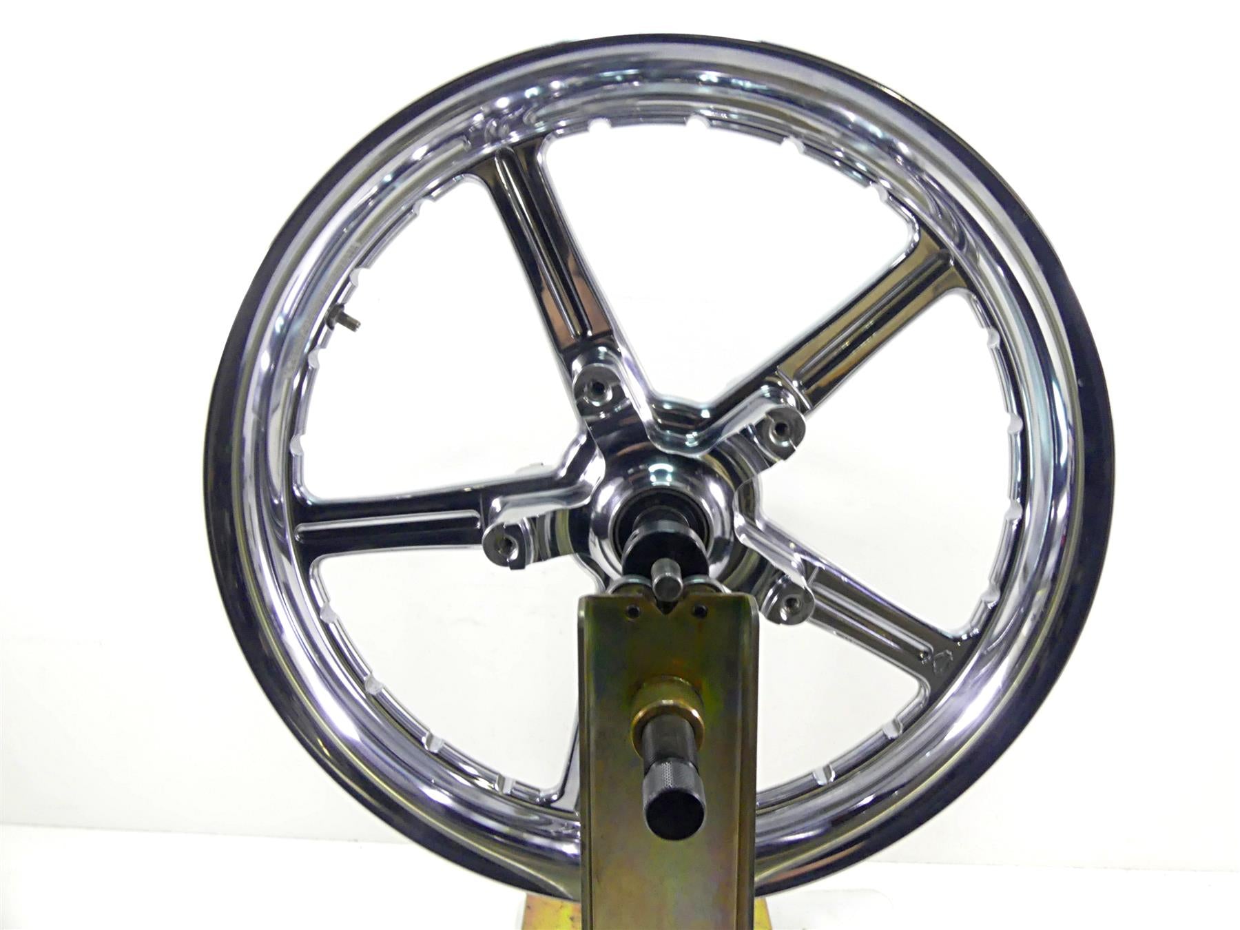 2005 Harley VRSCSE CVO V-Rod Nice Reactor Custom Front Wheel Rim 19X3 43219-08 {{ shop.shopifyCountryName }} - Mototech271