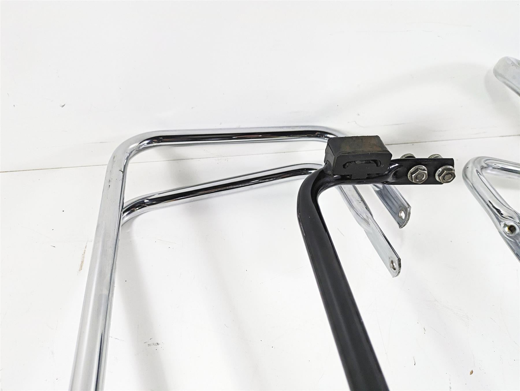 2008 Harley Touring FLHTCU E-Glide 105TH Saddlebag Guard Rails 49188-97 49172-97 {{ shop.shopifyCountryName }} - Mototech271