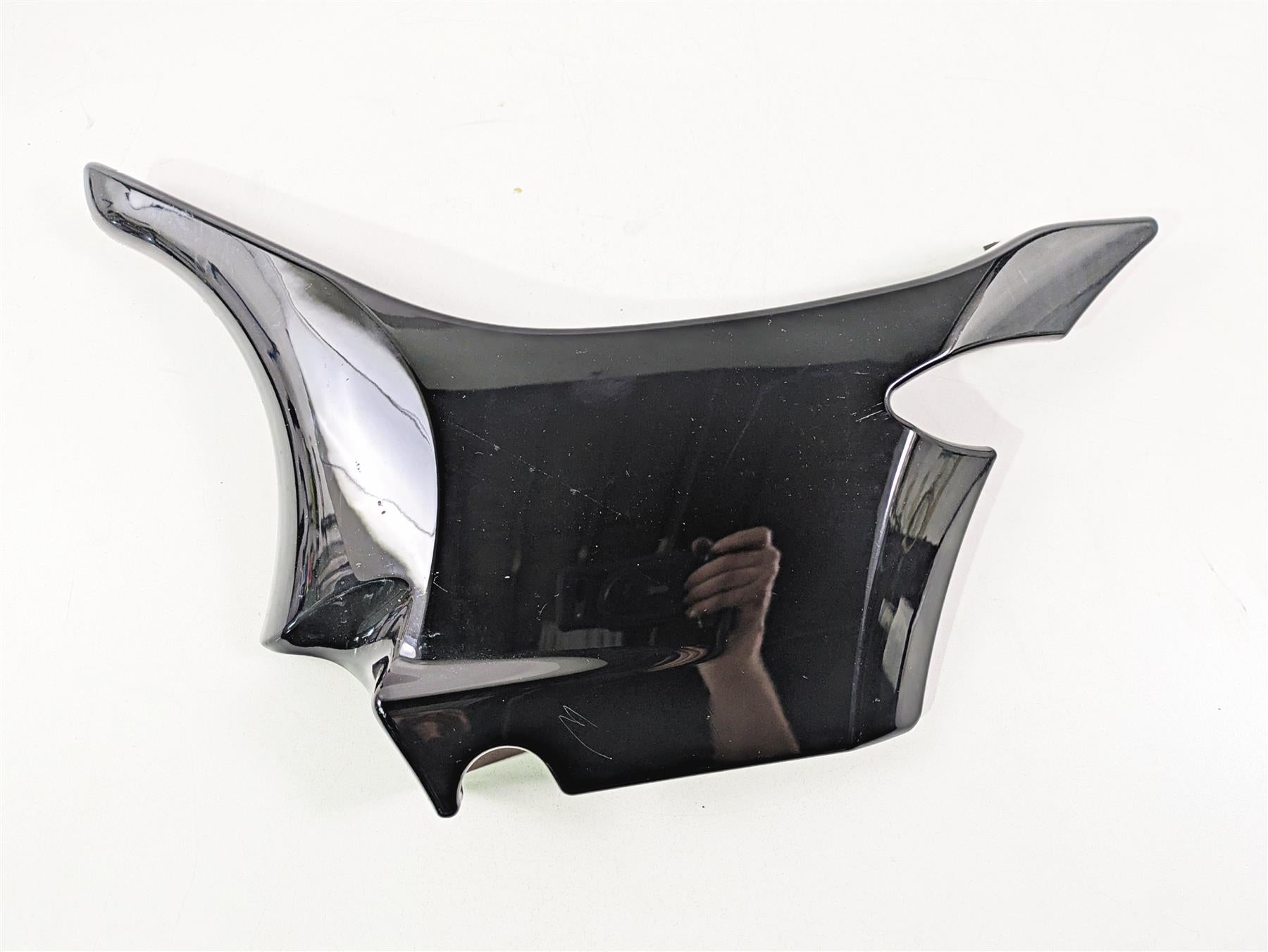 2017 Indian Chieftain Limited Left Upper Side Cover Fairing - Black 5450242 {{ shop.shopifyCountryName }} - Mototech271