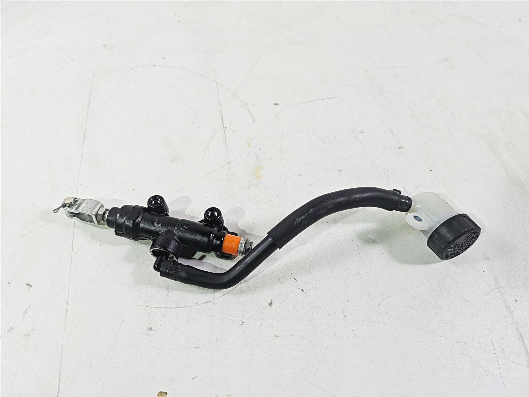 2020 Kawasaki ZX6R Ninja Rear Brake Master Cylinder 1/2" 43015-0575 {{ shop.shopifyCountryName }} - Mototech271