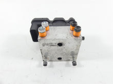Load image into Gallery viewer, 2011 Harley Touring FLTRU Road Glide Abs Brake Pump Unit Module 40601-08A
