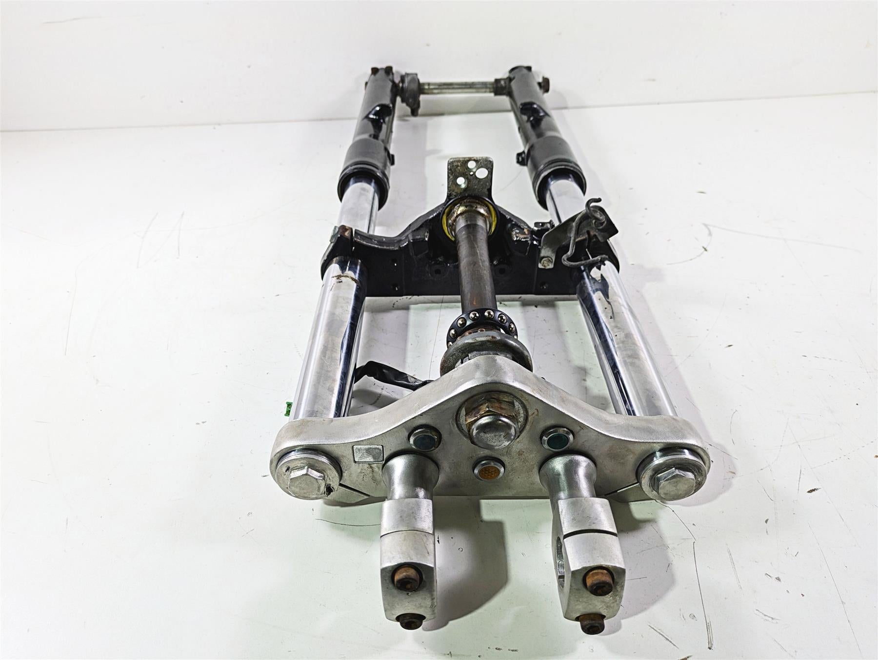 2002 Honda VT1100 Shadow Sabre Straight Front Forks + Triple Trees 51400-MCK-A01 {{ shop.shopifyCountryName }} - Mototech271