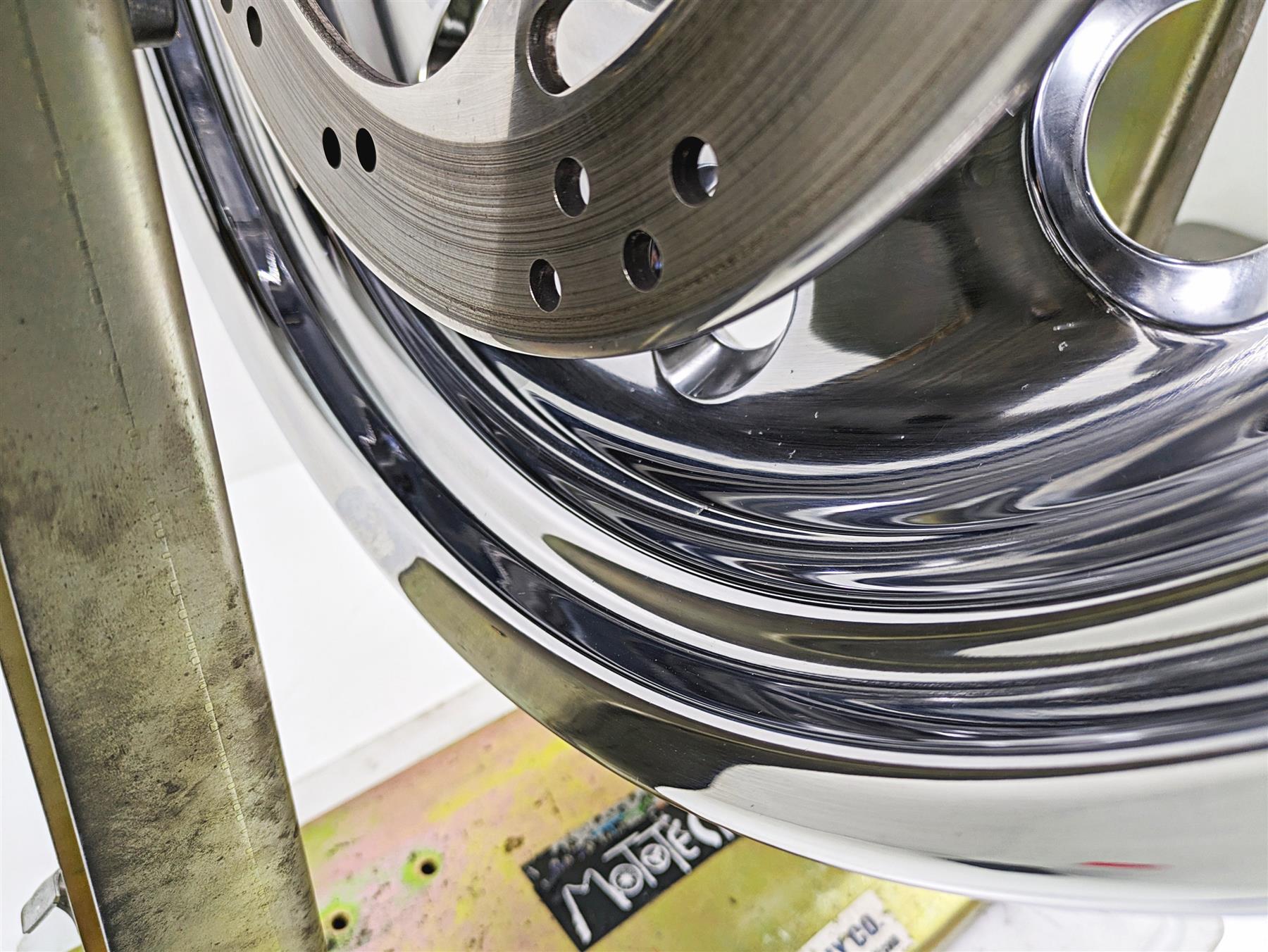 2006 Harley Softail FXSTSI Springer Rear Wheel Rim Chrome 17x6 41117-06 {{ shop.shopifyCountryName }} - Mototech271