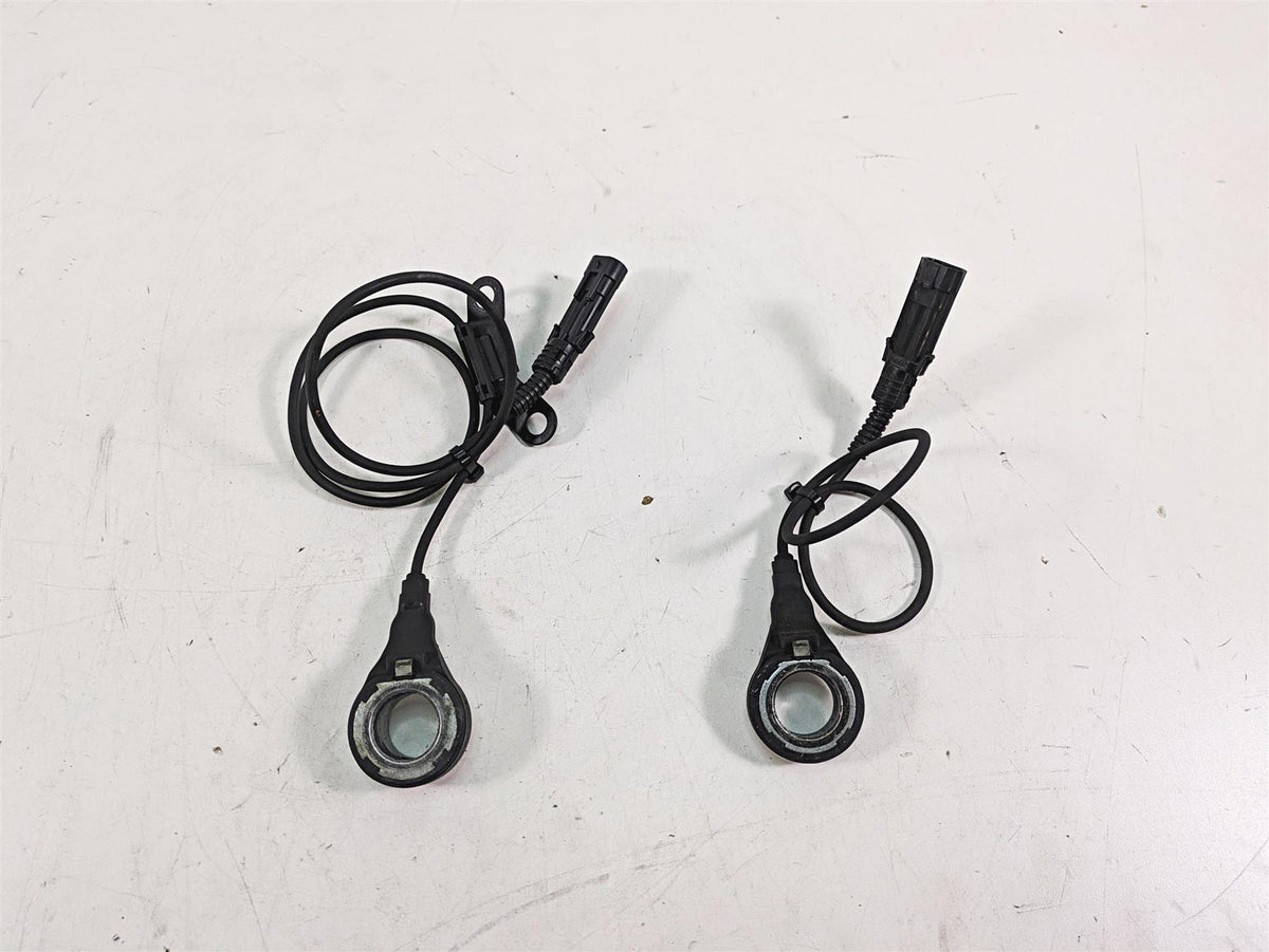 2014 Harley Touring FLHTK Electra Glide Abs Brake Wheel Speed Sensors 32700015 {{ shop.shopifyCountryName }} - Mototech271