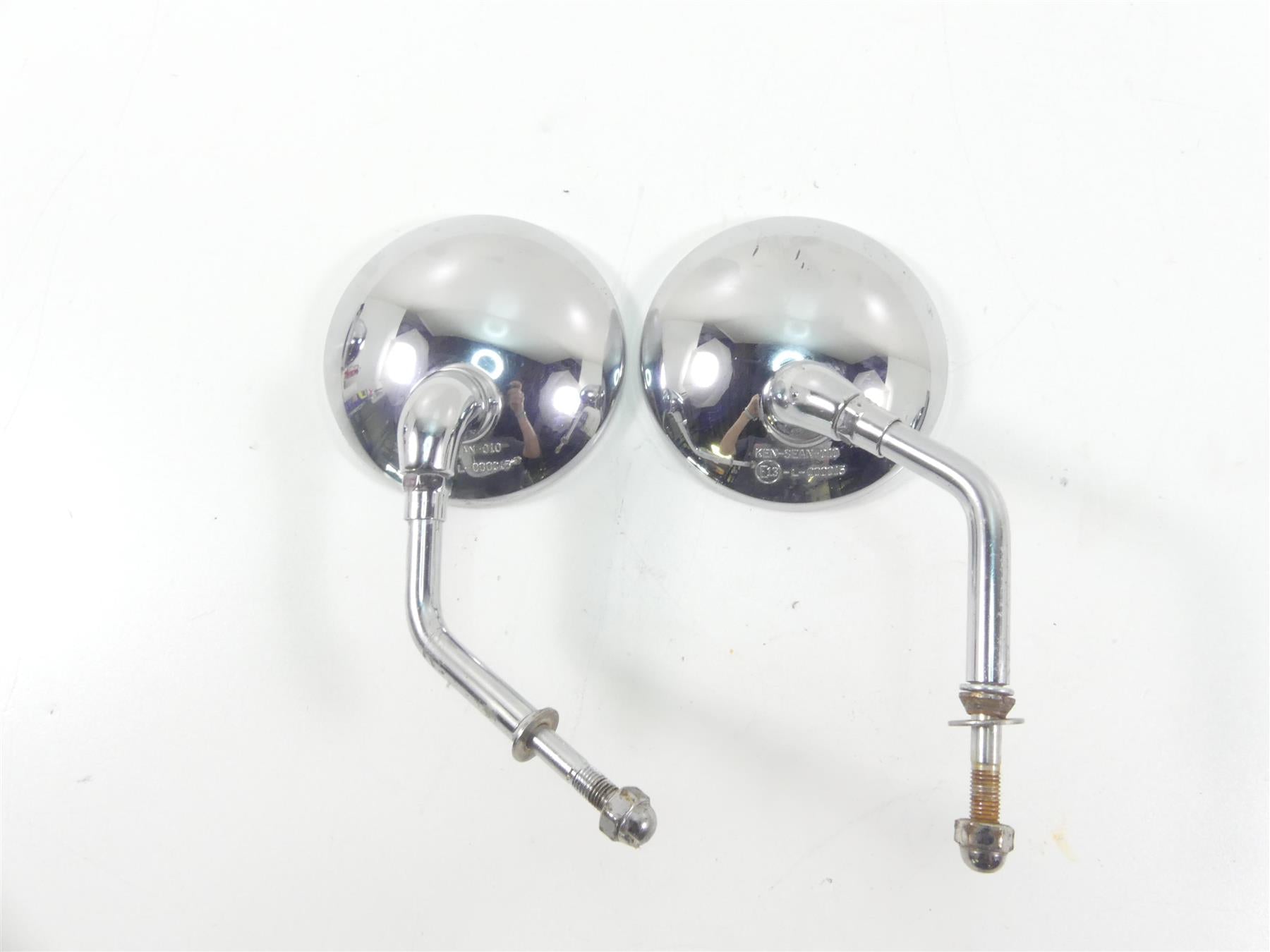 2002 Triumph Bonneville America Round Rear View Mirror Set T2066682 {{ shop.shopifyCountryName }} - Mototech271