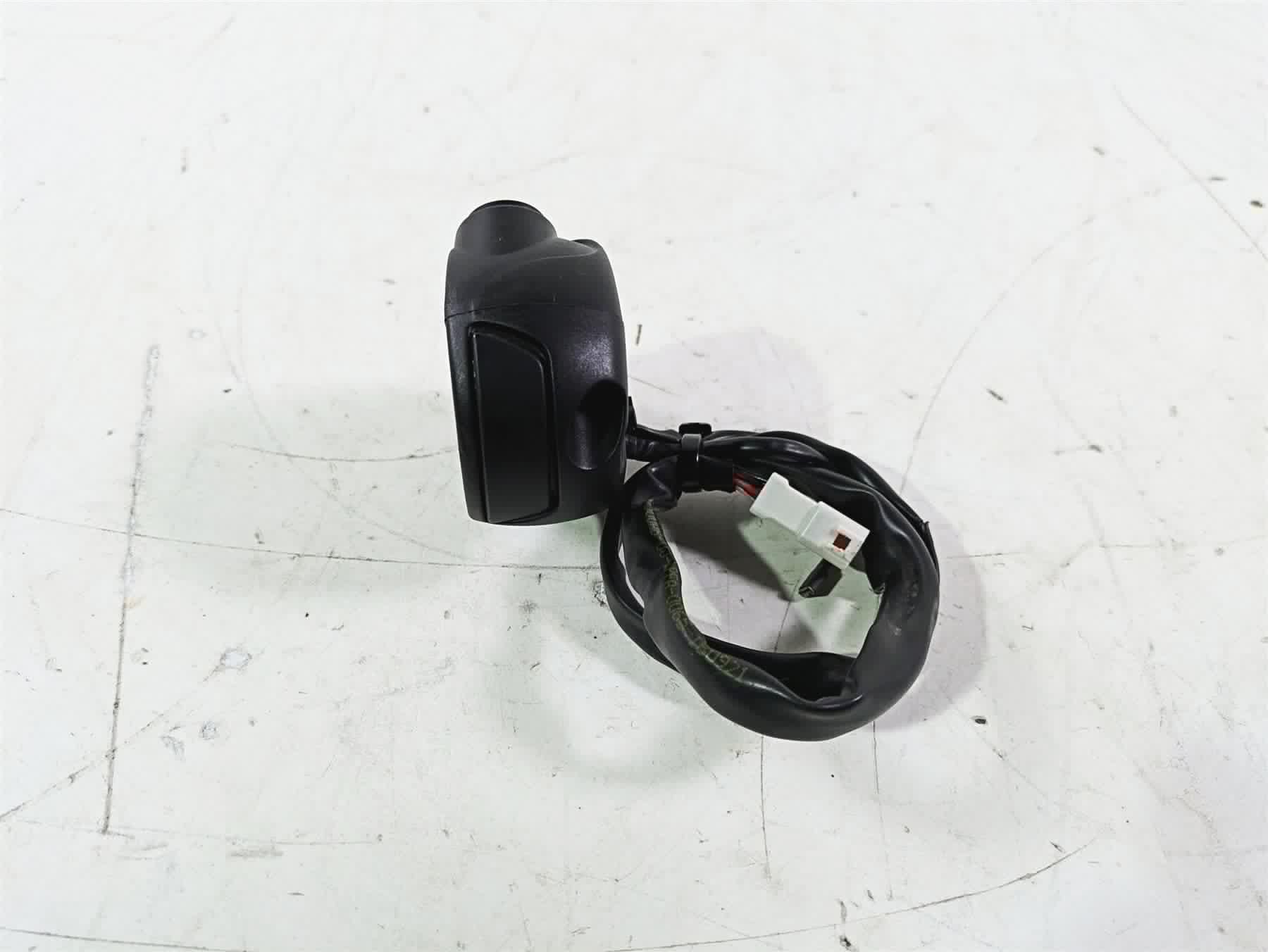 2022 MV Agusta F3 800 Rosso Right Hand Control Switch Launch Map 8A00C9848 {{ shop.shopifyCountryName }} - Mototech271