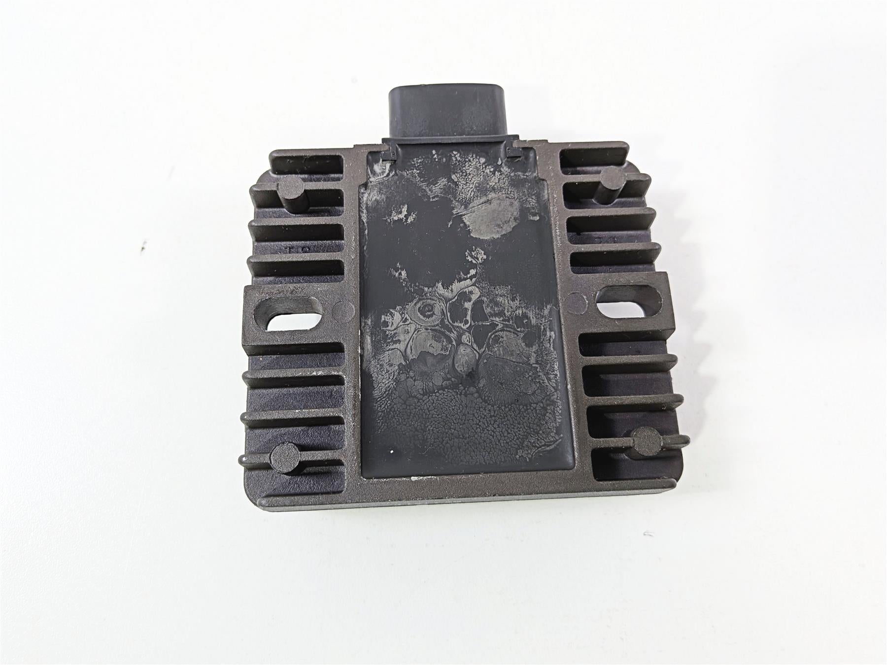 2006 Yamaha XVZ1300 Royal Star Rectifier Voltage Regulator 4XY-81960-00-00 {{ shop.shopifyCountryName }} - Mototech271