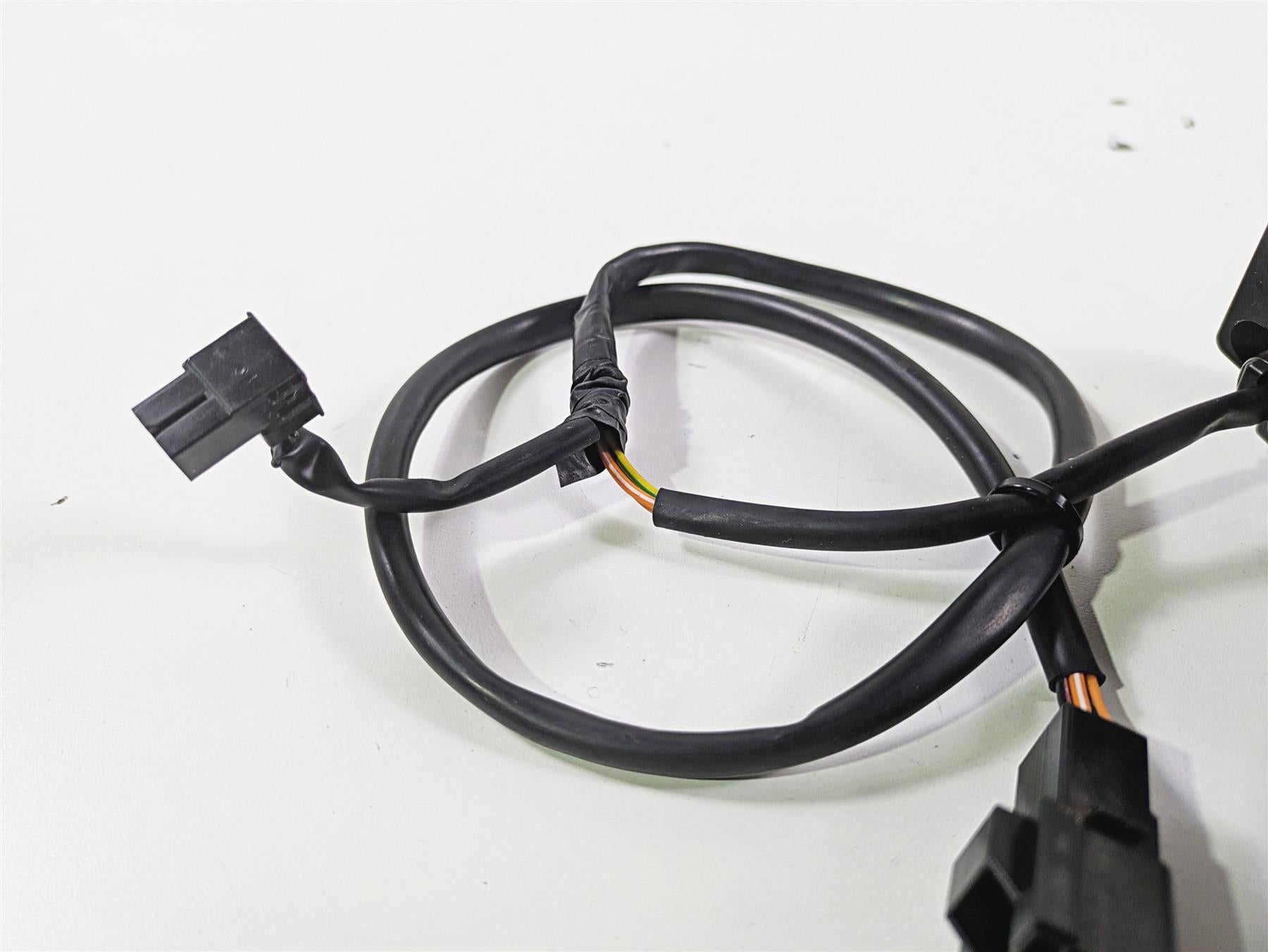 2019 Suzuki M109R VZR1800 Boulevard Right Hand Control Switch 37200-06J00 {{ shop.shopifyCountryName }} - Mototech271