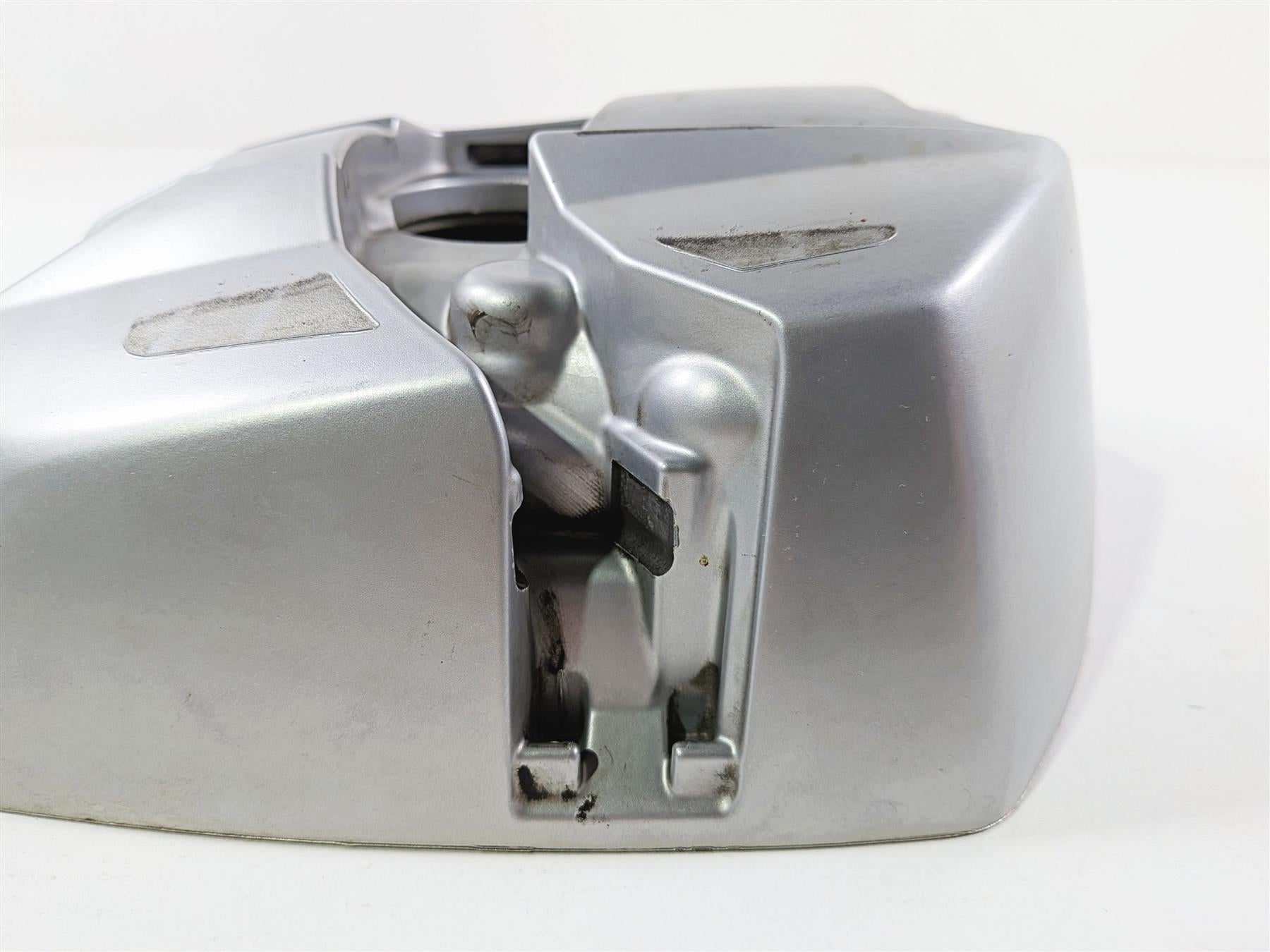 2012 BMW R1200R K27 Left Cylinder Head Valve Cover 7723175 11127723427 {{ shop.shopifyCountryName }} - Mototech271