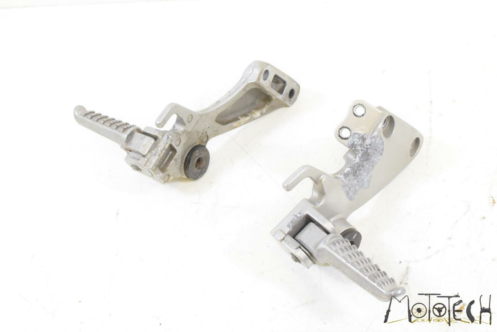 2005 Kawasaki ZZR1200 ZX1200 Rear Footpeg Peg Rest Set 35063-1219-458 {{ shop.shopifyCountryName }} - Mototech271