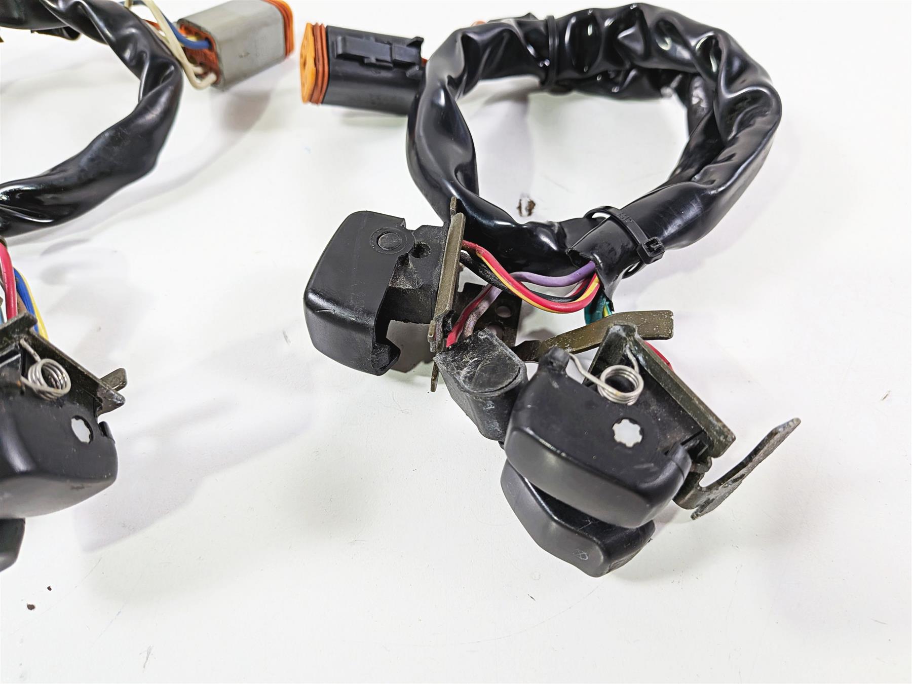2003 Harley Sportster XL1200 Left Right Hand Control Switch Set 71682-06A {{ shop.shopifyCountryName }} - Mototech271