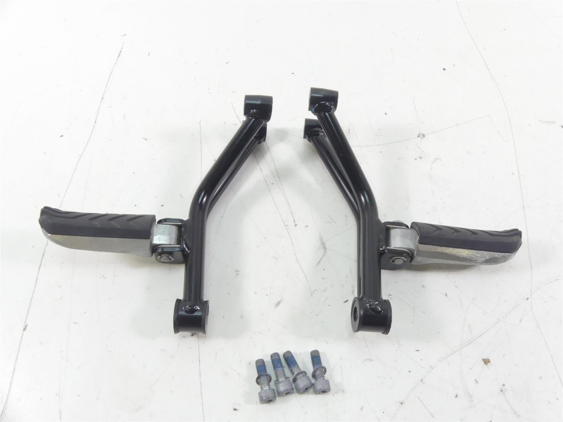 2016 Moto Guzzi V7 II Special 750 Rear Passenger Footpeg Set 2B000349 2B000348 | Mototech271