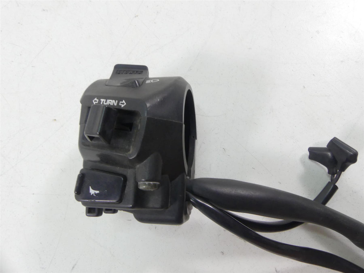 2004 Honda CBR1000RR SC57 Left Hand Horn Light Control Switch 35200-MEL-670 {{ shop.shopifyCountryName }} - Mototech271