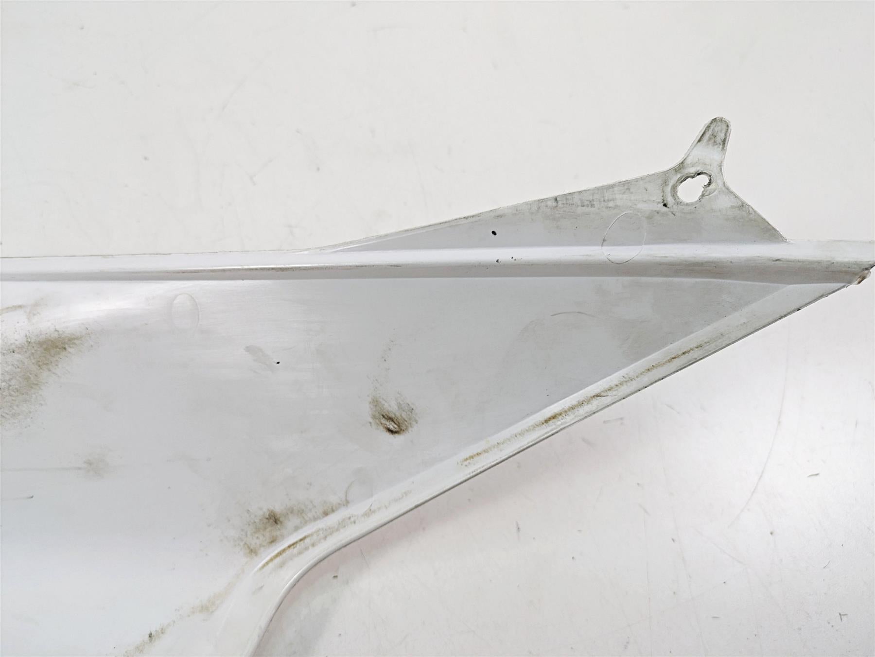 2018 KTM 1090 Adventure R Right Side Fuel Tank Fairing Cover - Read 60308051000 {{ shop.shopifyCountryName }} - Mototech271