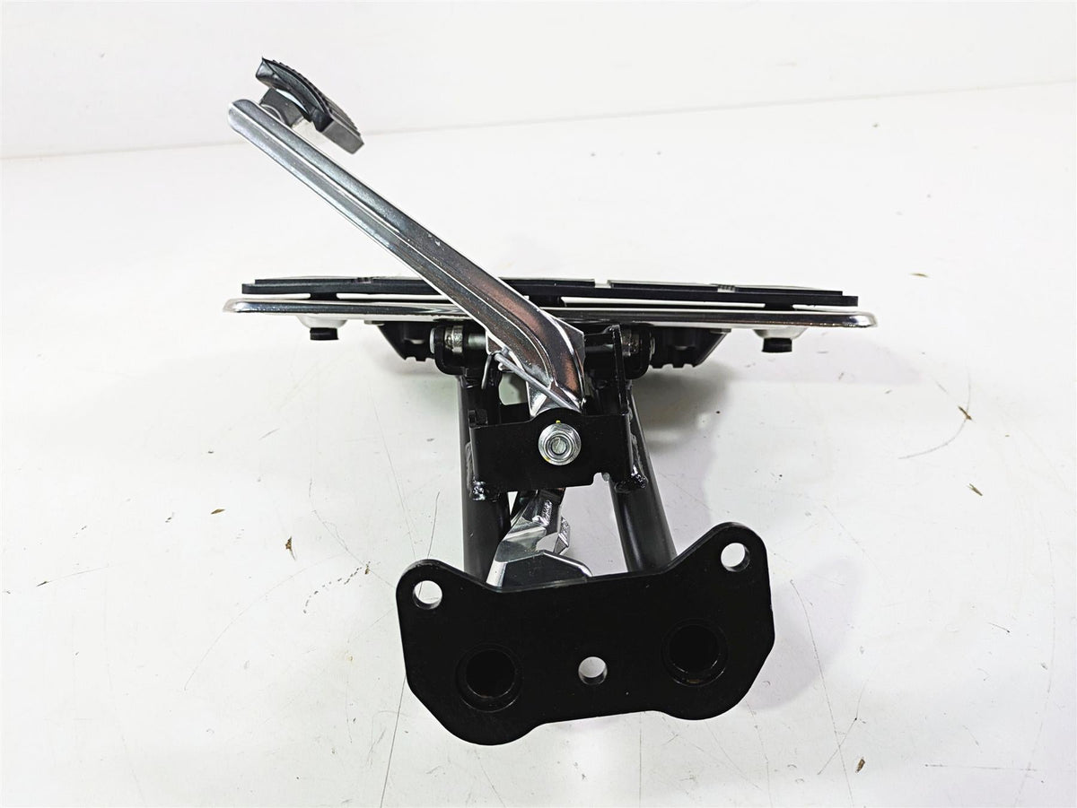 2014 Moto Guzzi California 1400 Touring Right Floorboard & Brake Pedal 887302 {{ shop.shopifyCountryName }} - Mototech271