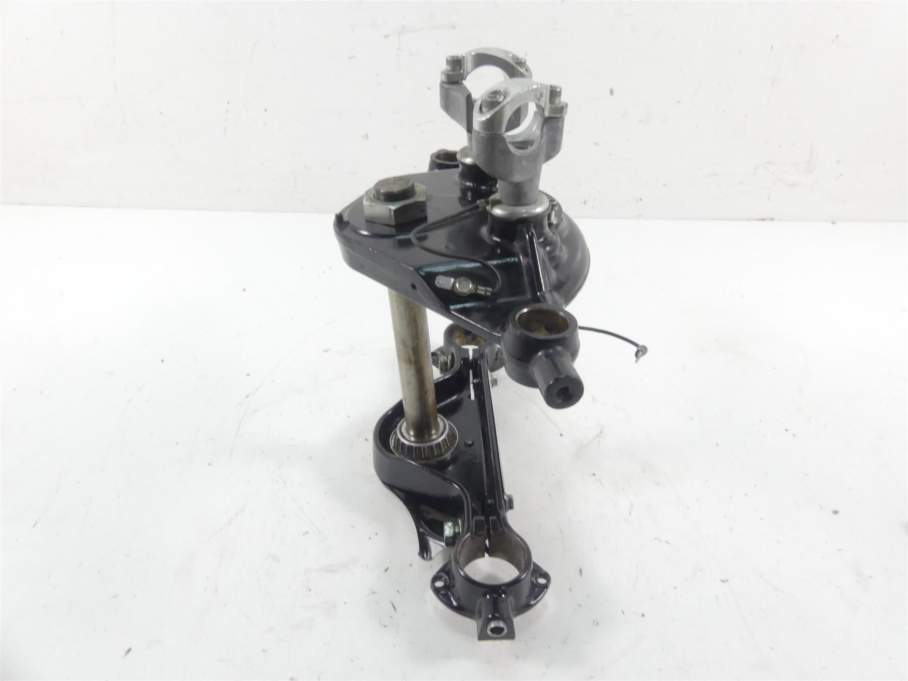 2005 Harley Touring CVO FLHTCSE Electra Glide Upper Lower Triple Tree 45446-87A {{ shop.shopifyCountryName }} - Mototech271