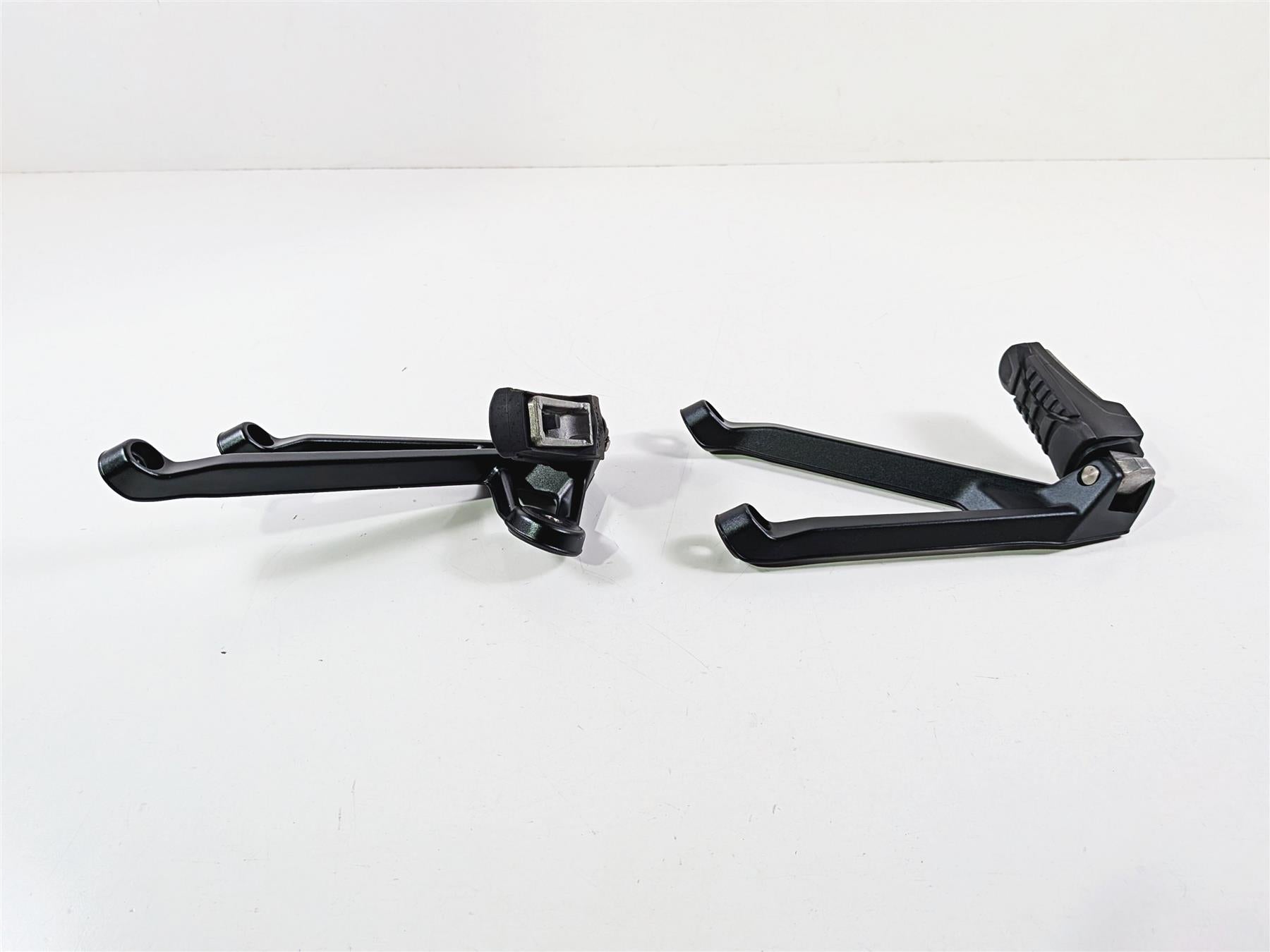 2016 BMW S1000XR K49 Rear Passenger Foot Peg Set -Read 46718553845 46718553846-Mototech271