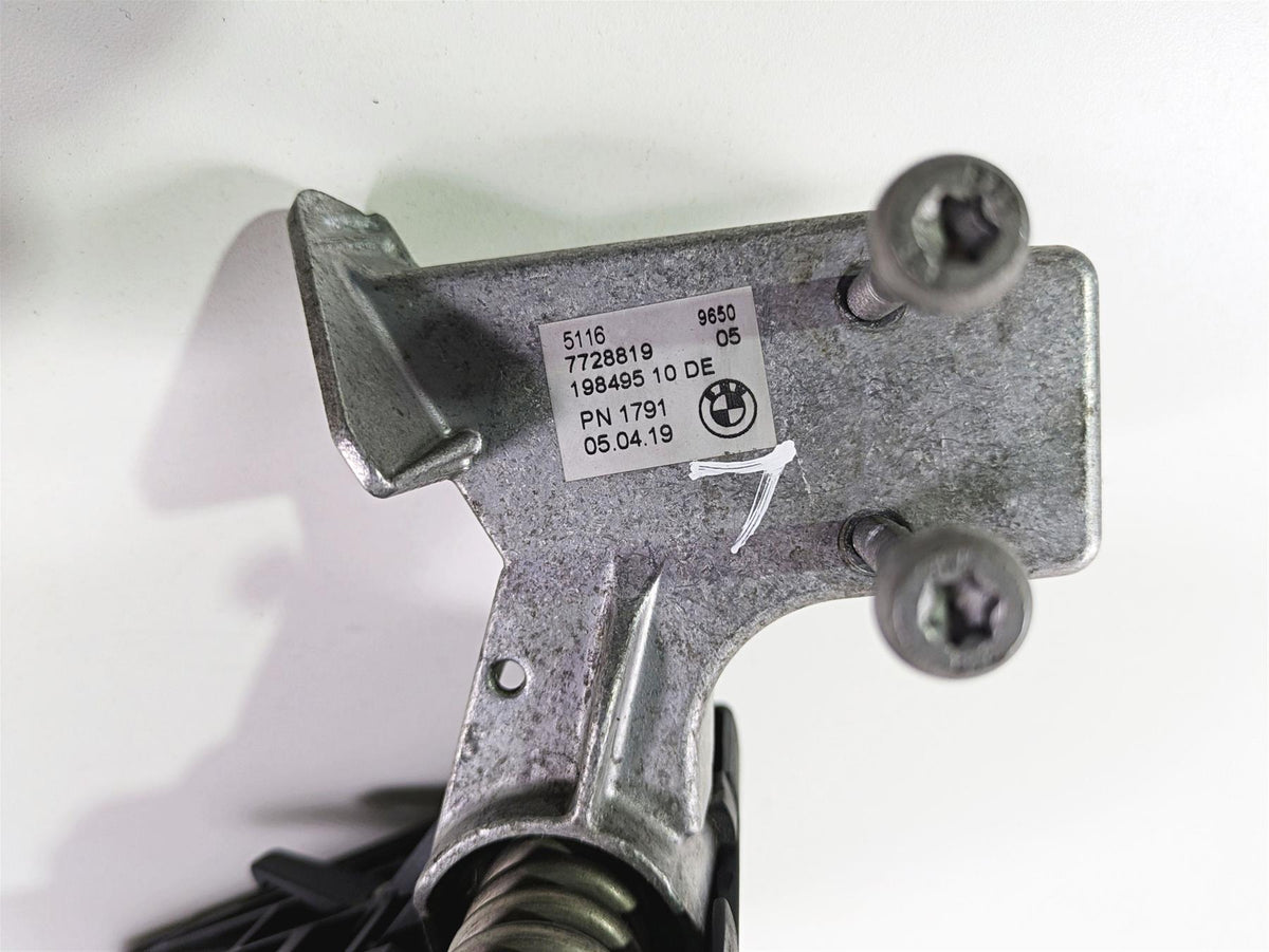 2019 BMW R1250RT K52 Left Rear View Mirror & Mount 51167728819 {{ shop.shopifyCountryName }} - Mototech271