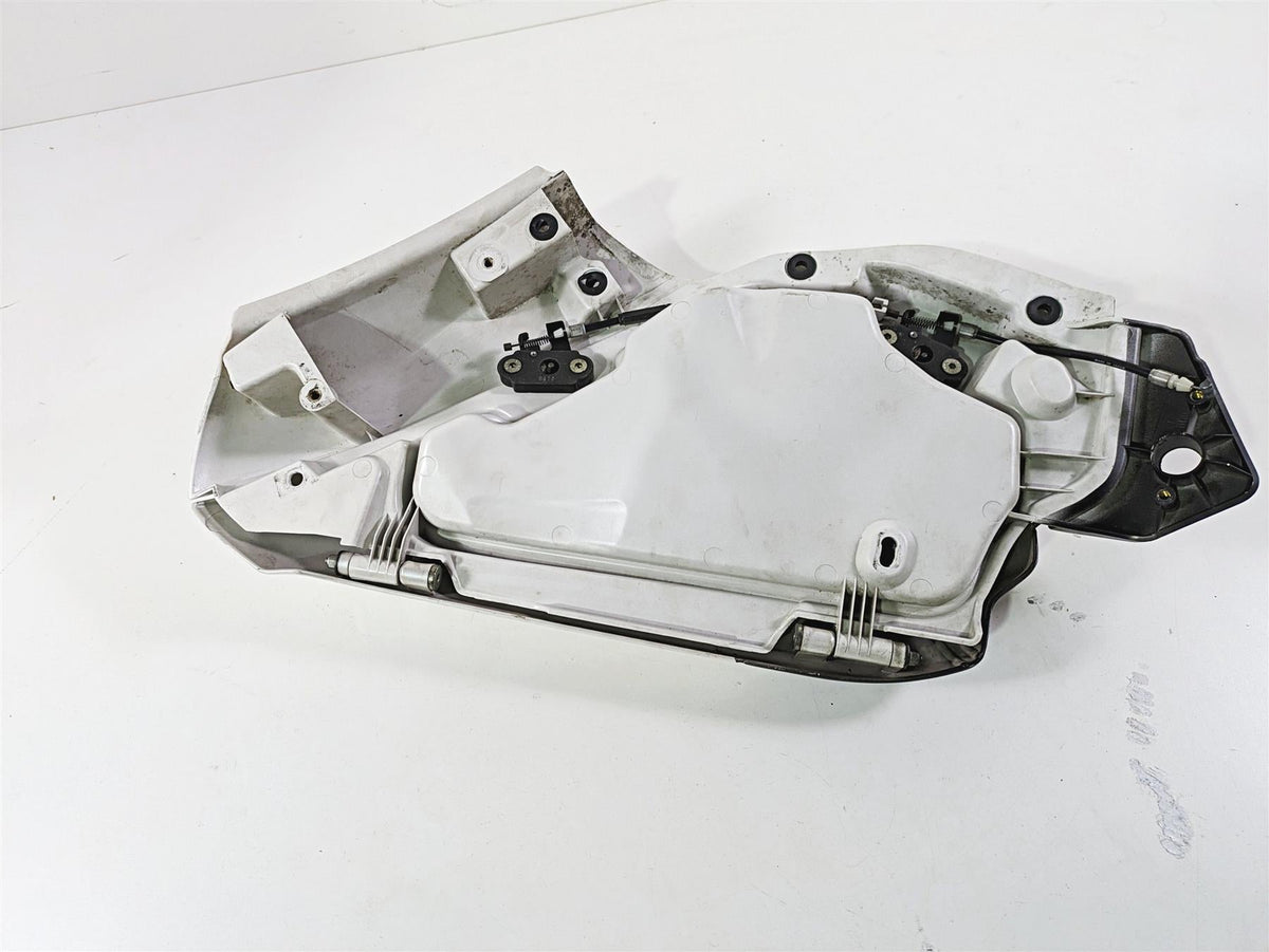 2009 Ducati Multistrada 1100 S Right Side Fairing Cover & Storage 48031701A {{ shop.shopifyCountryName }} - Mototech271