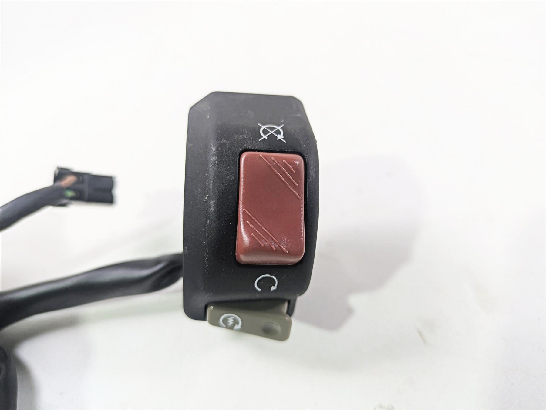 2024 Kawasaki ZX6R ZX636 Ninja Right Hand Control Switch Start Kill 46091-0625 {{ shop.shopifyCountryName }} - Mototech271