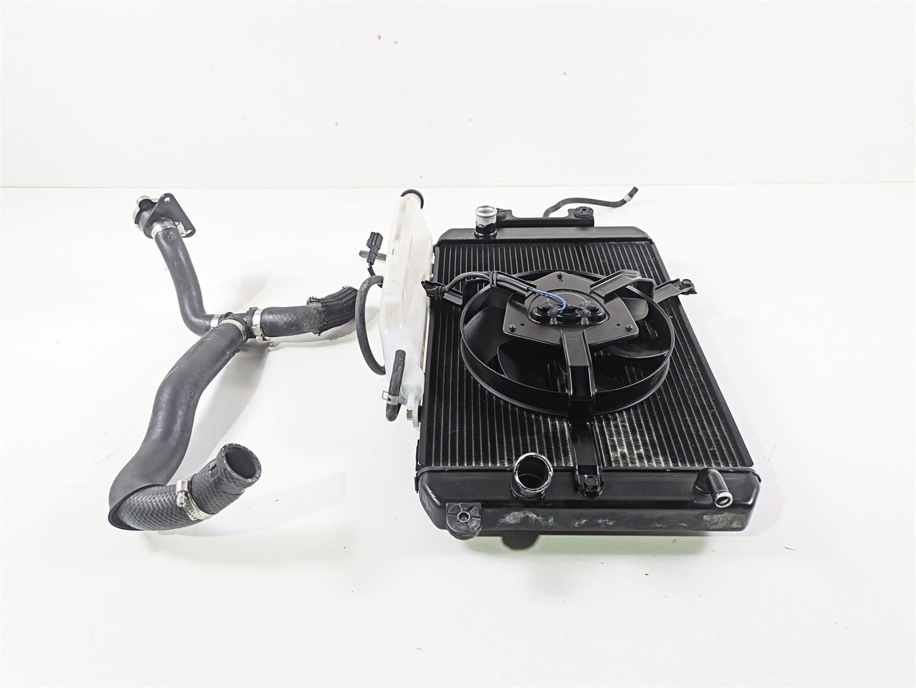 2019 Suzuki M109R VZR1800 Boulevard Radiator Fan Reservoir Hoses 17710-48G00