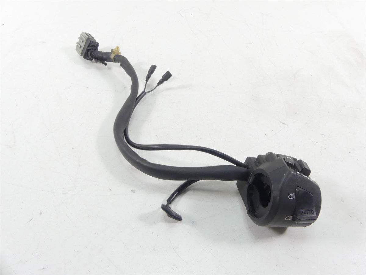 2004 Honda CBR1000RR SC57 Left Hand Horn Light Control Switch 35200-MEL-670 {{ shop.shopifyCountryName }} - Mototech271