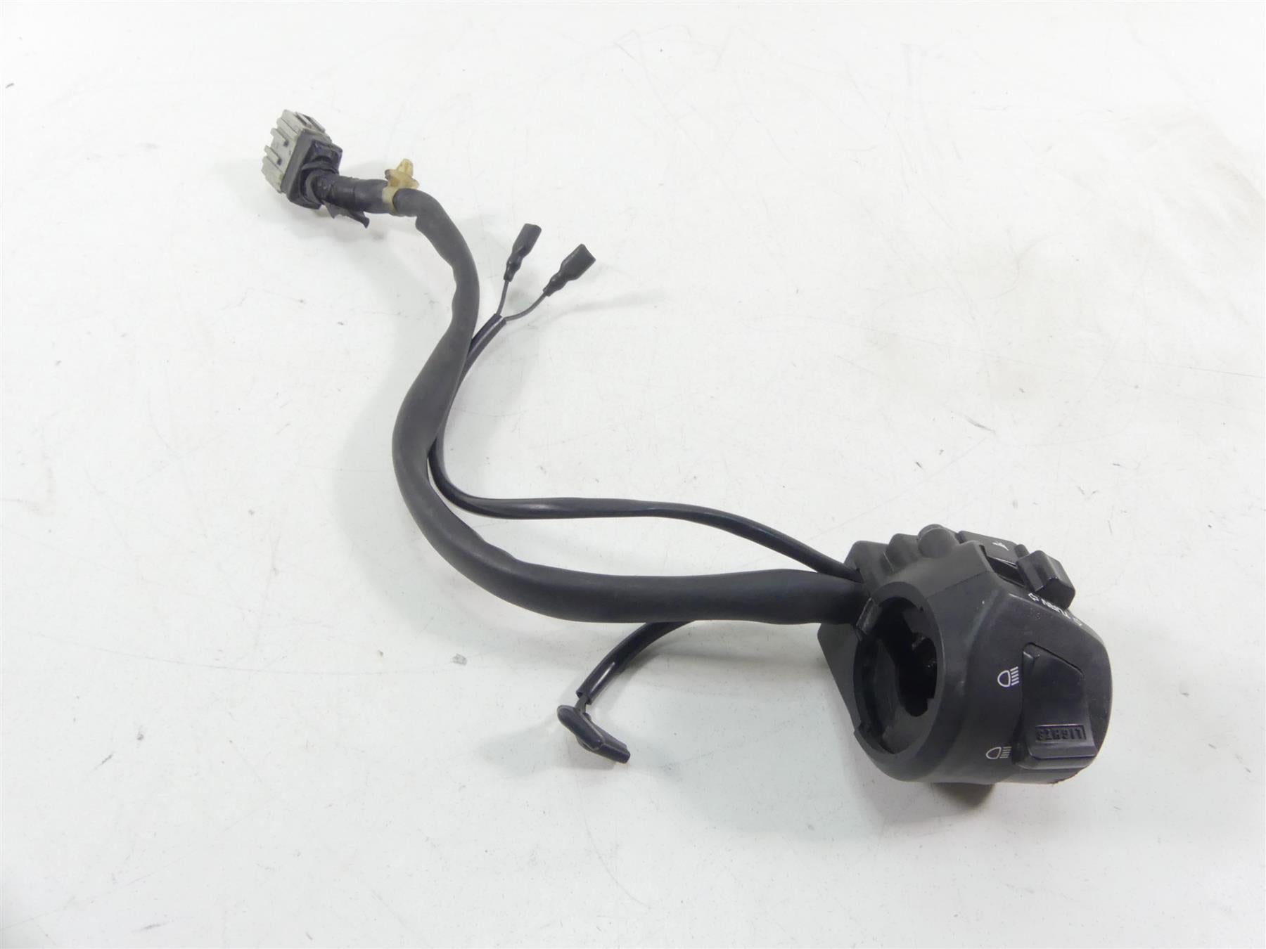 2004 Honda CBR1000RR SC57 Left Hand Horn Light Control Switch 35200-MEL-670 {{ shop.shopifyCountryName }} - Mototech271