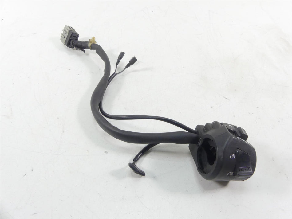 2004 Honda CBR1000RR SC57 Left Hand Horn Light Control Switch 35200-MEL-670 {{ shop.shopifyCountryName }} - Mototech271