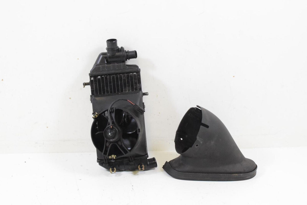 09 BMW K1200LT K1200 LT 89V3 Right Radiator Fan Air Scoop Duct Ram 17111465160 {{ shop.shopifyCountryName }} - Mototech271