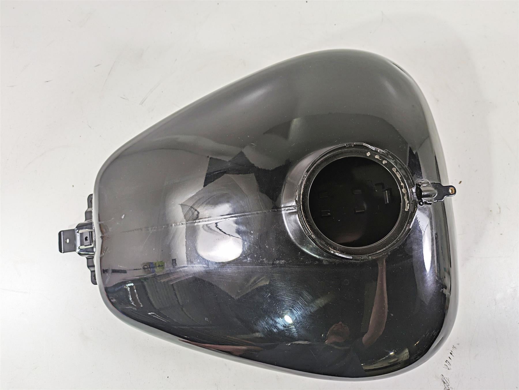 2020 Harley Touring FLHT Electra Glide Fuel Gas Petrol Tank - Read 61356-08 {{ shop.shopifyCountryName }} - Mototech271