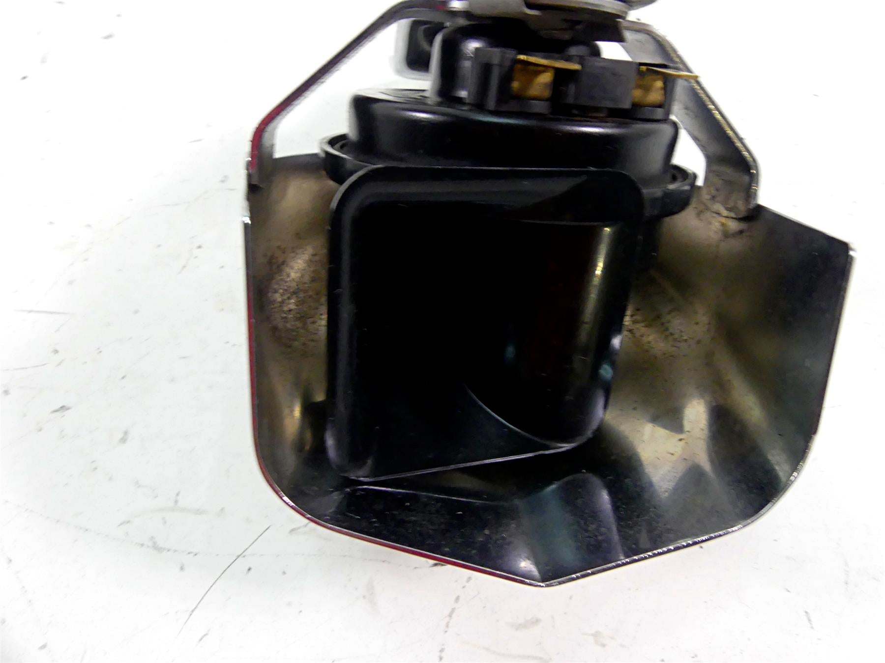 2011 Harley Touring FLTRX Road Glide Horn & Chrome Cover 61300478A {{ shop.shopifyCountryName }} - Mototech271
