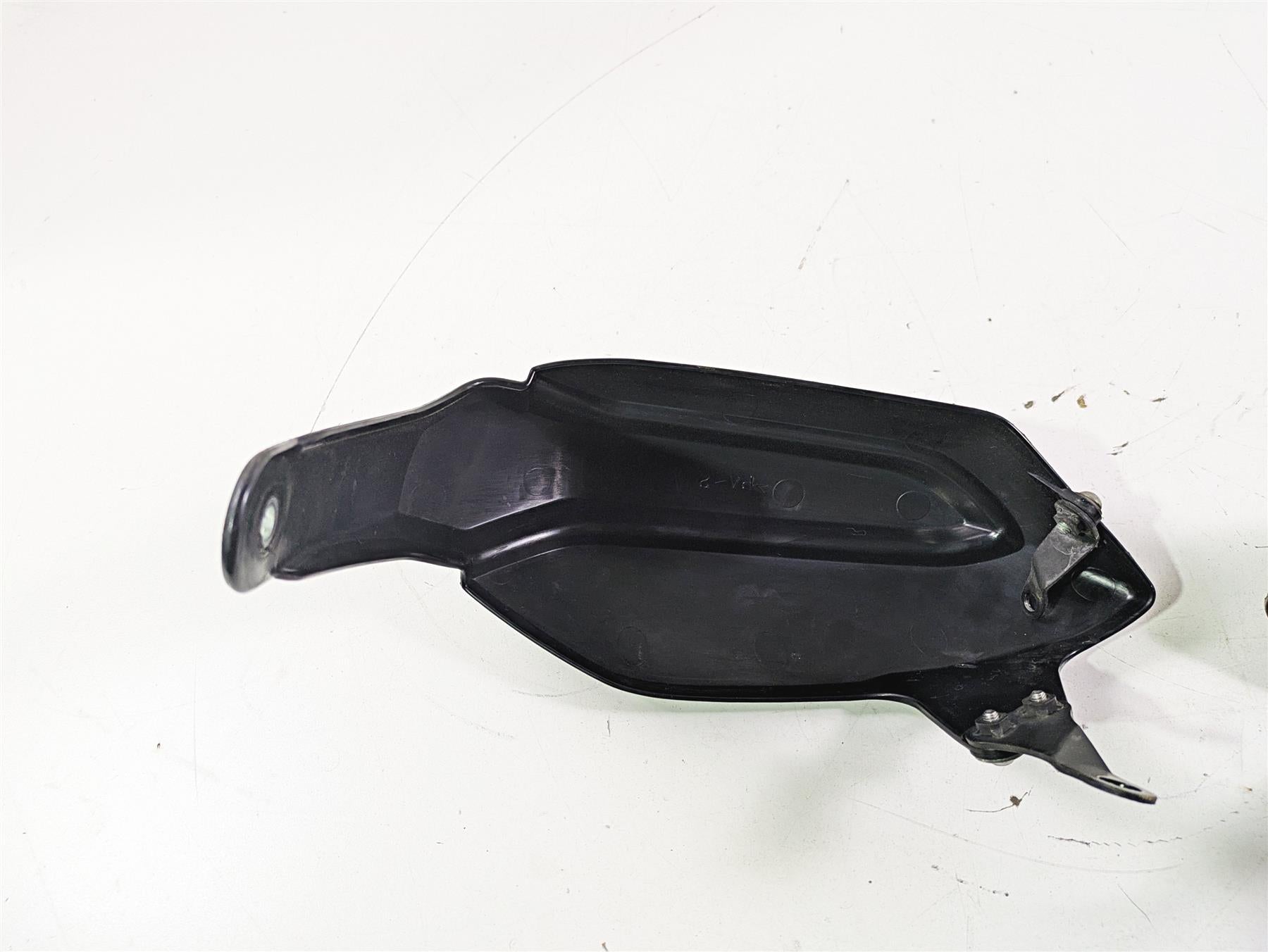 2012 Yamaha XT1200 Super Tenere Hand Guard Set & Mounts 23P-26141-00-00 {{ shop.shopifyCountryName }} - Mototech271