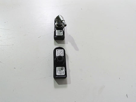 2017 Harley Touring FLHTKSE CVO E-Glide Tire Pressure Sensor Set -Read 32700052A {{ shop.shopifyCountryName }} - Mototech271