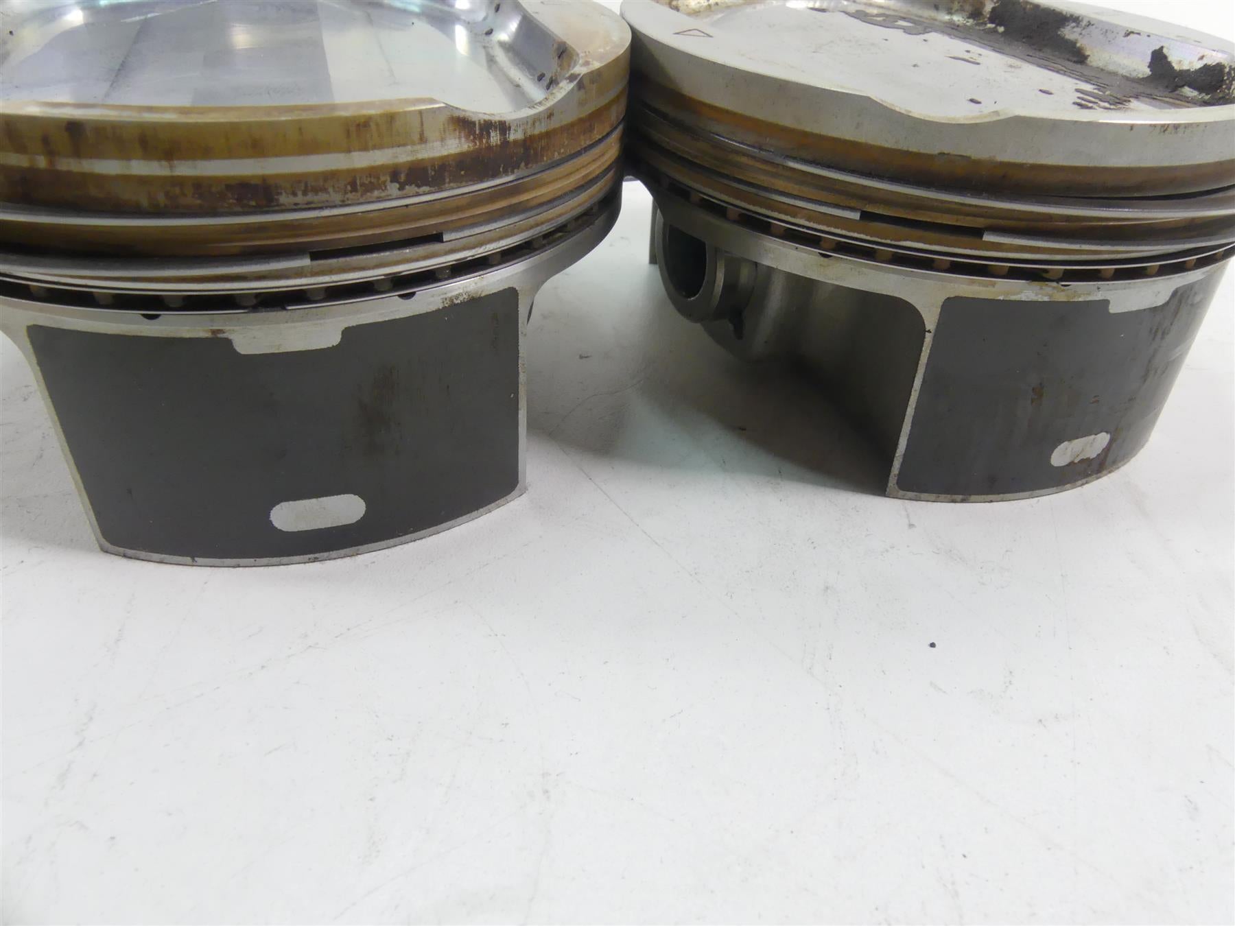 2014 Moto Guzzi Griso 1200 SE 8V Cylinder Jug Piston Set - Nice 981008 981007 {{ shop.shopifyCountryName }} - Mototech271
