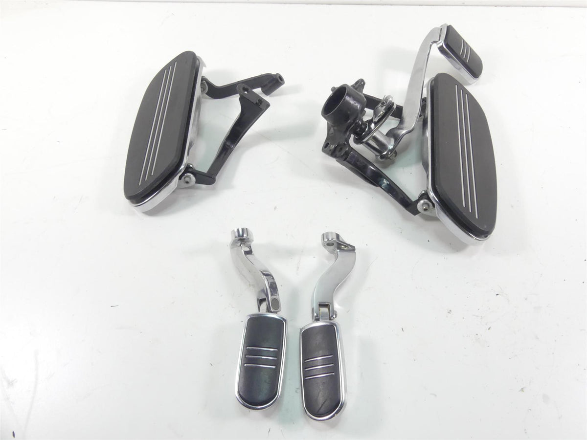2013 Harley Touring FLTRX Road Glide Front Floorboards & Rear Footpegs 50518-09 {{ shop.shopifyCountryName }} - Mototech271