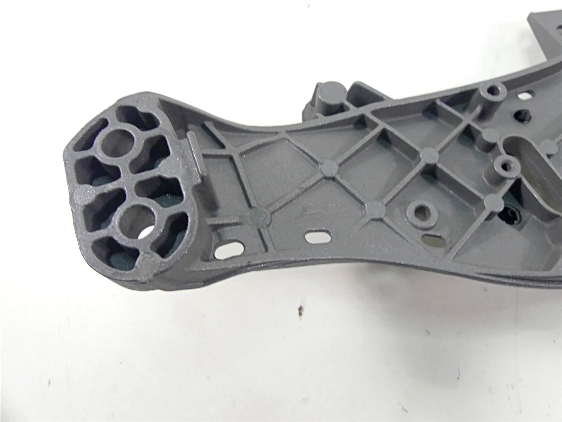 2014 BMW R1200GS K50 Front Right Panel Carrier Stay Bracket - Read 46638528674 {{ shop.shopifyCountryName }} - Mototech271