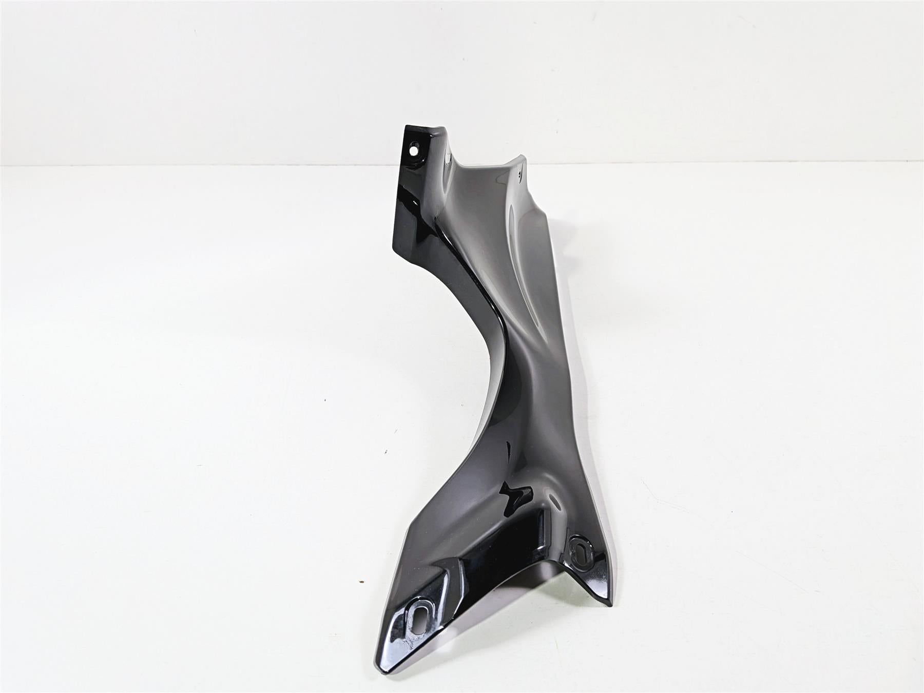 2025 Yamaha YZF R7 Left Upper Inner Black Fairing Cover BEB-2837L-00 {{ shop.shopifyCountryName }} - Mototech271