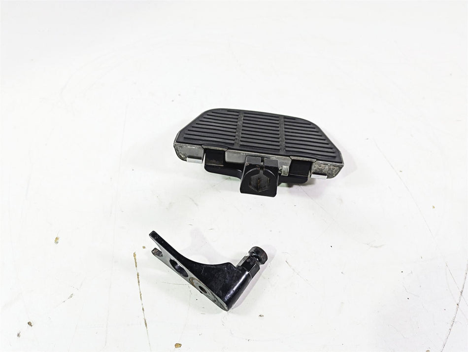 2008 Harley FLSTC 105TH Softail Heritage Right Rear Footboard & Bracket 50483-00 {{ shop.shopifyCountryName }} - Mototech271
