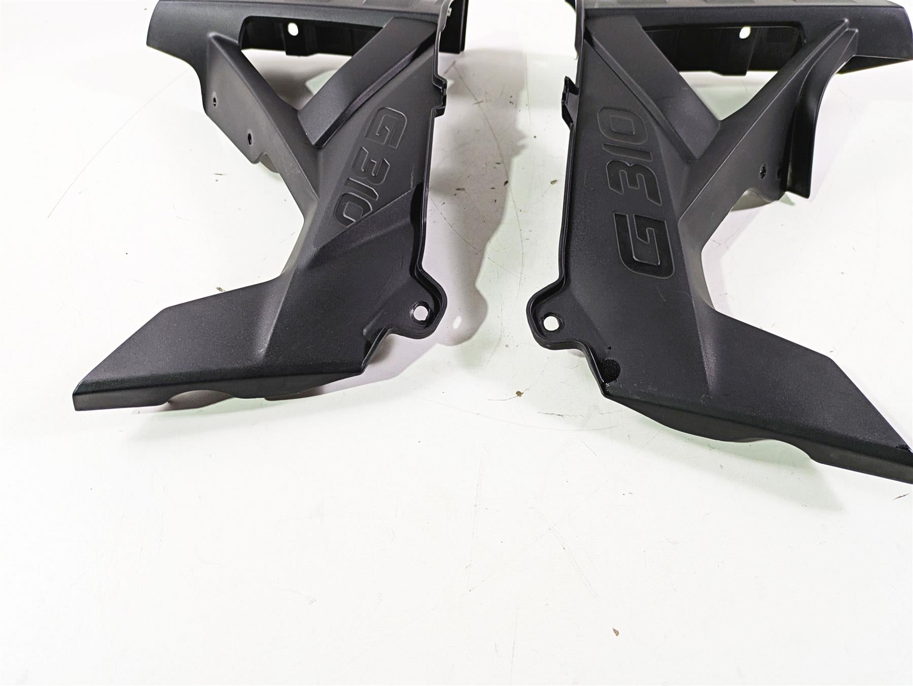 2019 BMW G310GS K02 Radiator Grill Cover Fairing Set 46638560422 46638560421 {{ shop.shopifyCountryName }} - Mototech271