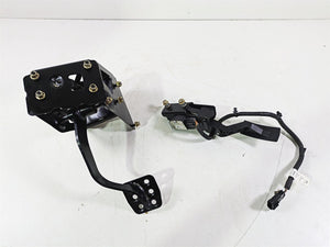 2018 Can Am Maverick X3 XRC Turbo R Foot Brake Accelerate Pedal Set 707001803 | Mototech271