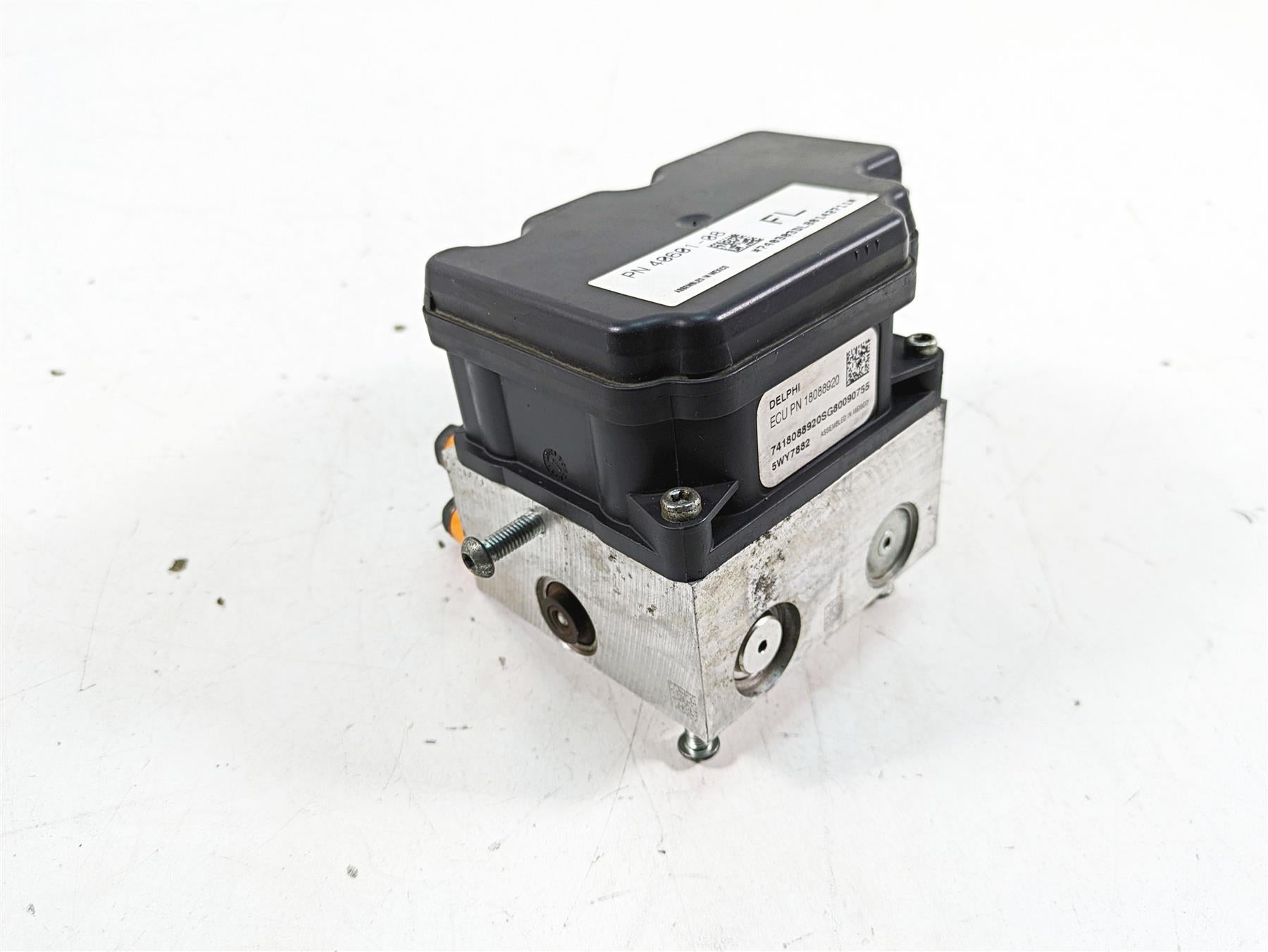 2008 Harley FLHTCU Electra Glide Abs Brake Pump Unit Module 40688-08 40601-08 {{ shop.shopifyCountryName }} - Mototech271