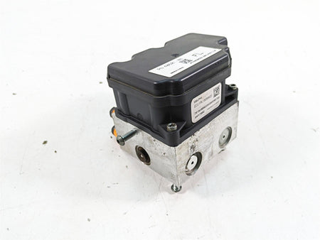2008 Harley FLHTCU Electra Glide Abs Brake Pump Unit Module 40688-08 40601-08 {{ shop.shopifyCountryName }} - Mototech271
