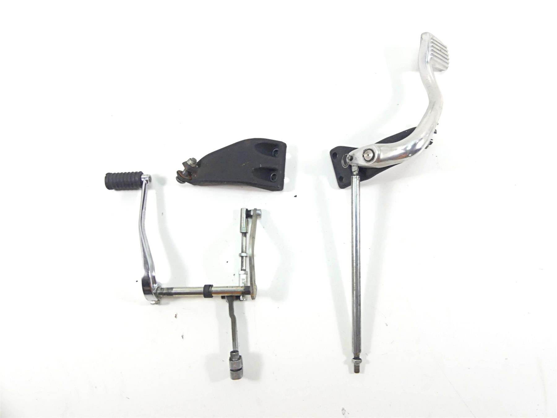 2014 Harley Dyna FXDB Street Bob Mid Front Foot Peg Control Lever Set 50667-07 {{ shop.shopifyCountryName }} - Mototech271