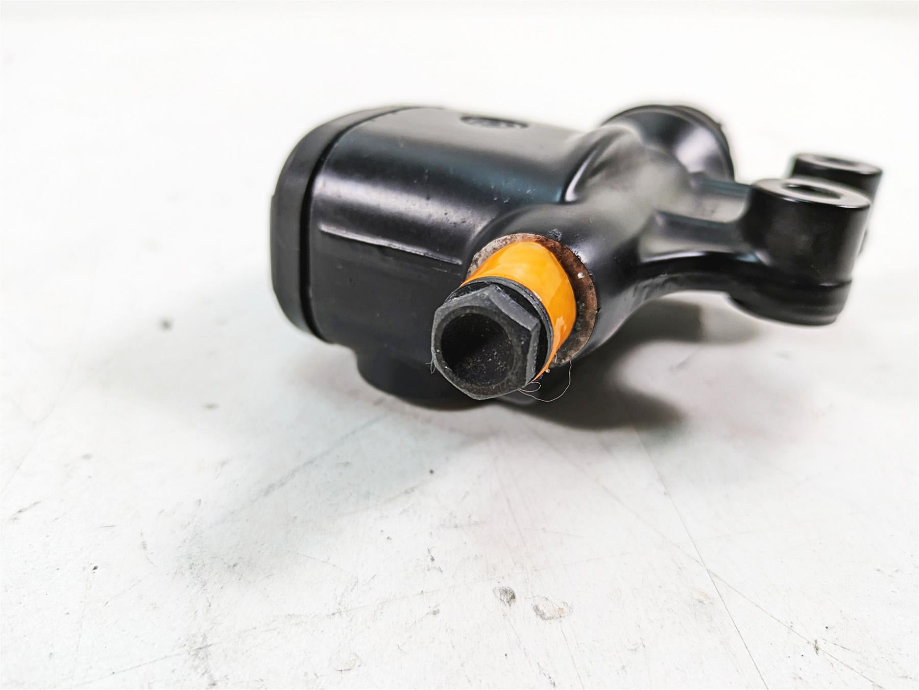 2009 Harley Touring FLHTCU Electra Glide Rear Brake Master Cylinder 41700028A {{ shop.shopifyCountryName }} - Mototech271