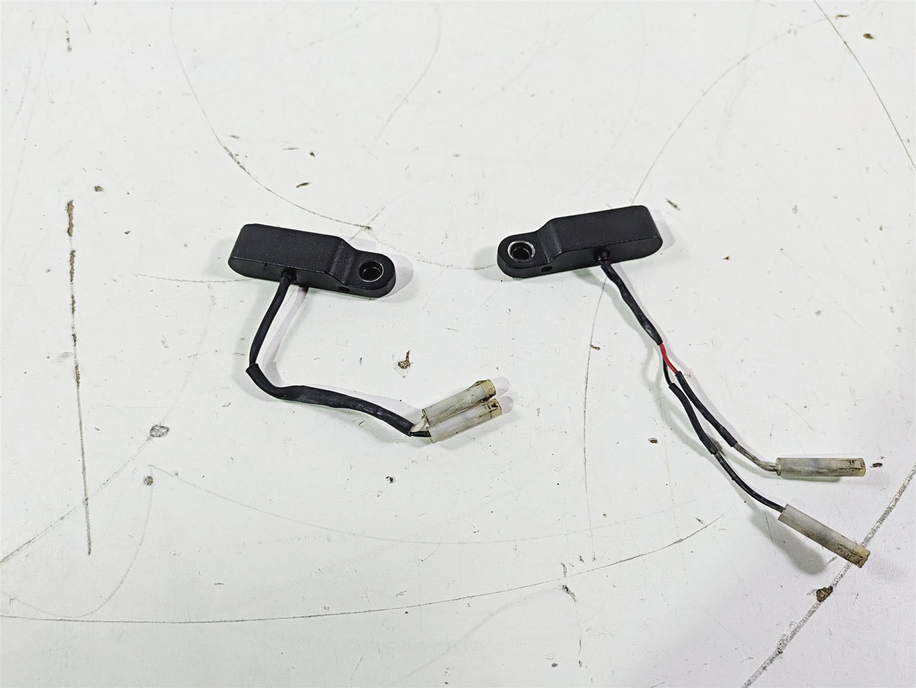 2019 Triumph Speed Triple RS 1050 Aftermarket Tiny Small Blinker Turn Signals {{ shop.shopifyCountryName }} - Mototech271