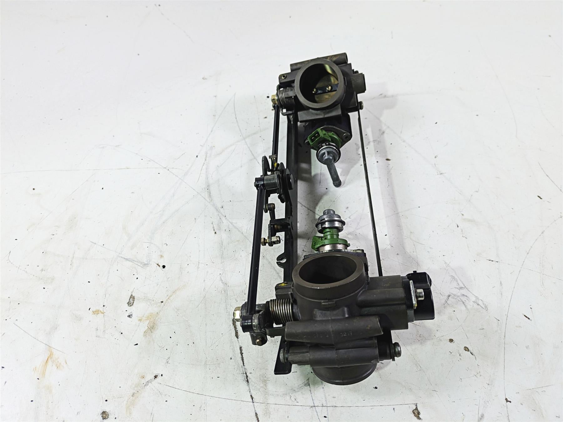 1998 Moto Guzzi California 1100 EV Throttle Body Fuel Injectors GU30112571 {{ shop.shopifyCountryName }} - Mototech271