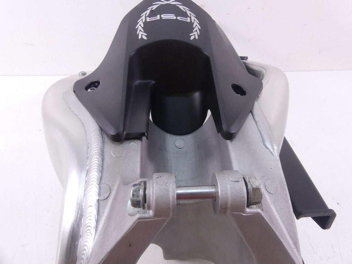 2014 Honda CBR1000 SP Fireblade Rear Swingarm Swing Arm & Axle 52200-MFL-G21 {{ shop.shopifyCountryName }} - Mototech271